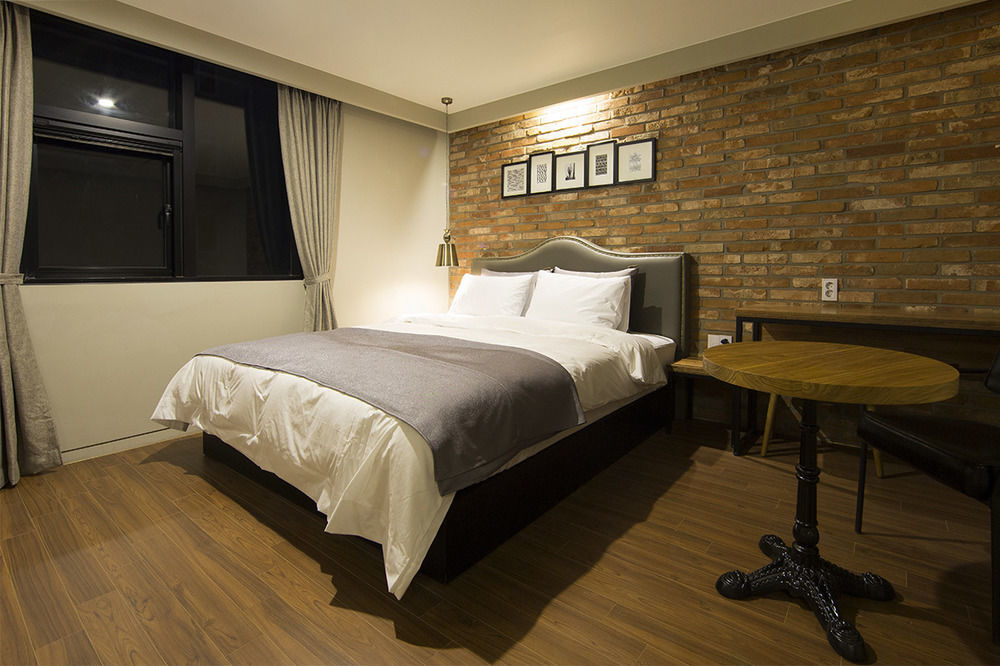 Hotel Brown Dot Gimhae Exterior foto