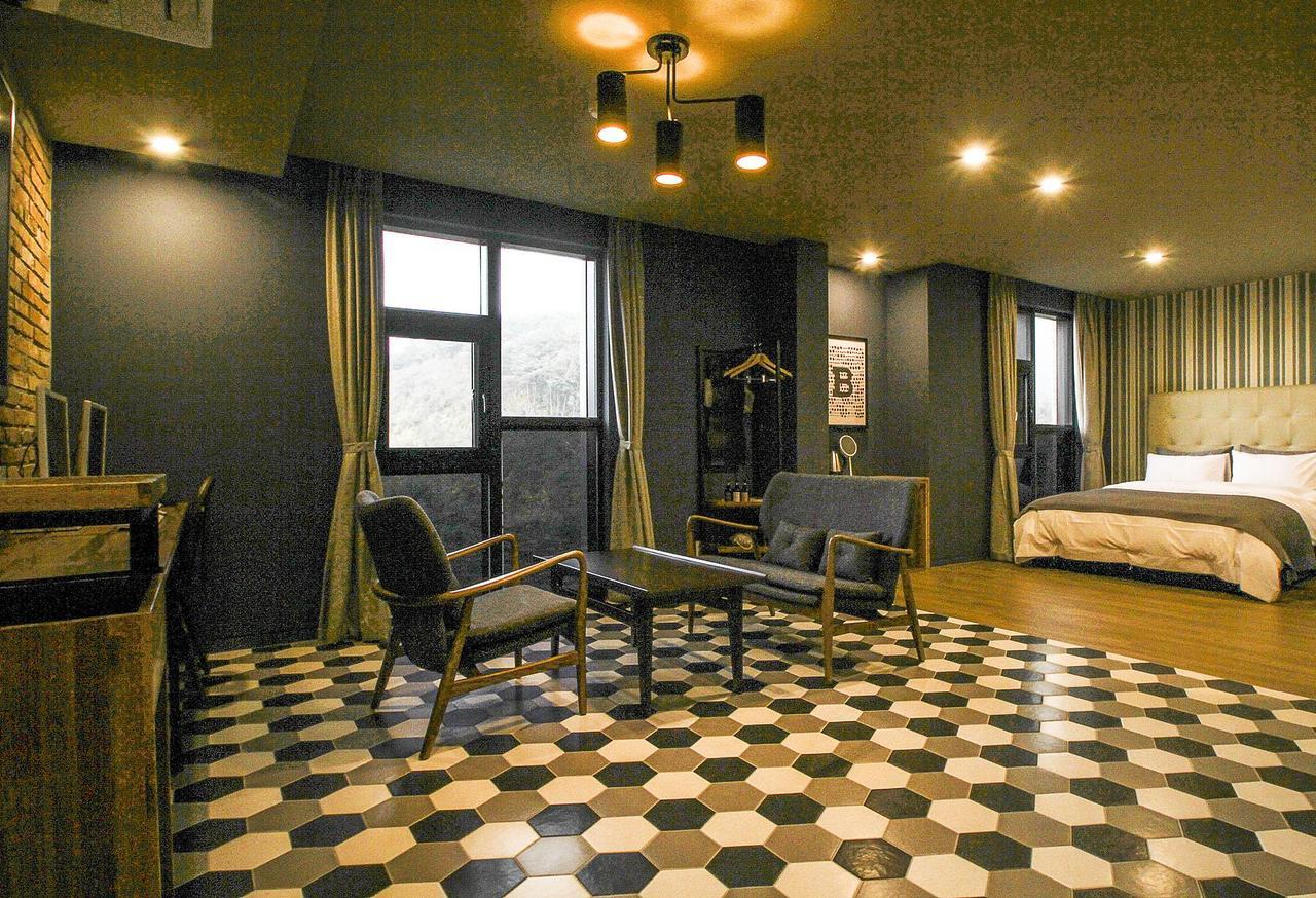 Hotel Brown Dot Gimhae Exterior foto